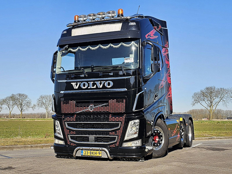 Volvo FH 540 - شاحنة جرار: صور 1 Volvo FH 540 - شاحنة جرار: صور 1