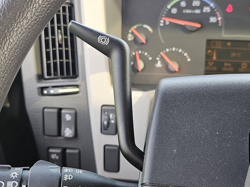 بصندوق مغلق شاحنة Volvo FL 250.12 AIRCO 6 CYL.: صور 11