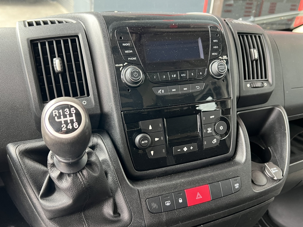 Citroen Jumper 4X4 Dangel Live Klima 8-Sitzer Rollstuhl إيجار Citroen Jumper 4X4 Dangel Live Klima 8-Sitzer Rollstuhl: صور 14