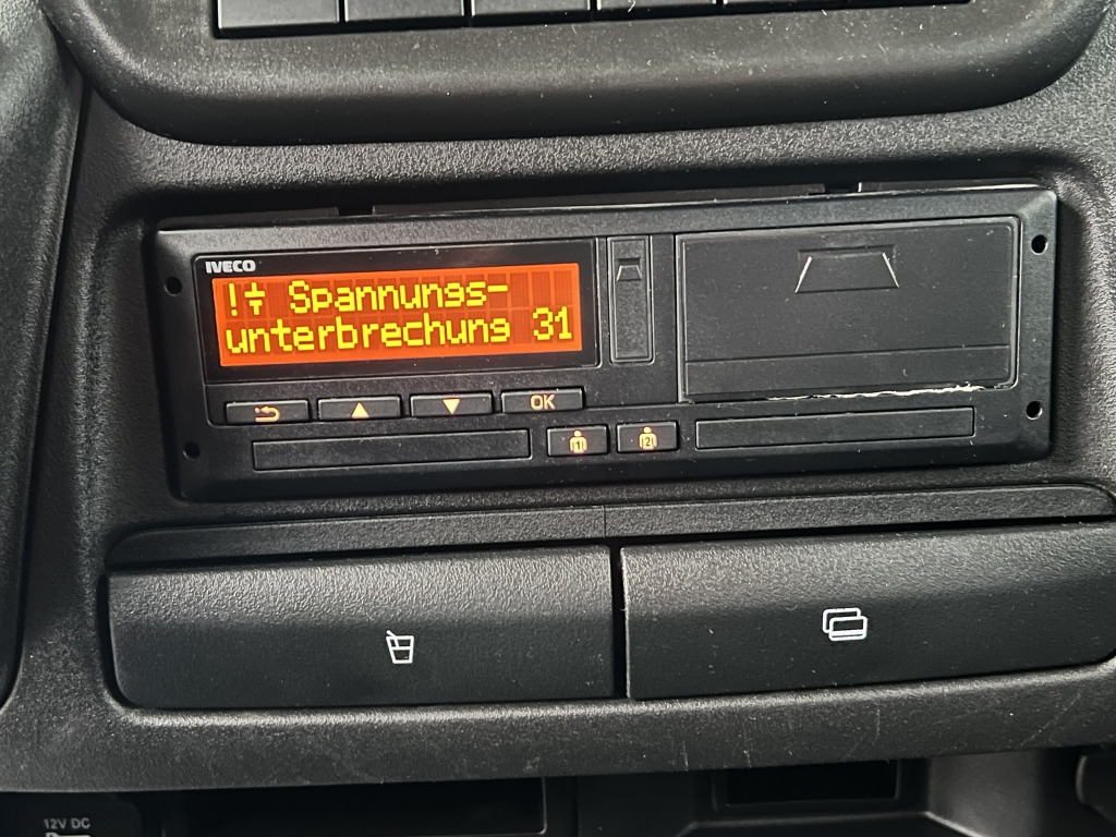 Iveco Daily 35C18 Maxi 3.0 V6 7-Sitzer Klima AHK LED - الشاحنات الصغيرة المسطحة, الشاحنات الصغيرة كابينة مزدوجة: صور 4 Iveco Daily 35C18 Maxi 3.0 V6 7-Sitzer Klima AHK LED - الشاحنات الصغيرة المسطحة, الشاحنات الصغيرة كابينة مزدوجة: صور 4