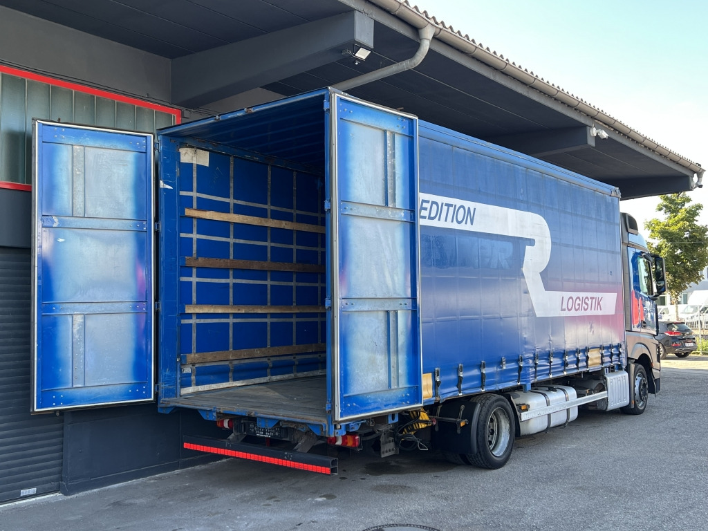 Mercedes-Benz Actros 1840 MEGA Jumbo Klima Reatarder ACC-Tempo - شاحنة ستارة: صور 4 Mercedes-Benz Actros 1840 MEGA Jumbo Klima Reatarder ACC-Tempo - شاحنة ستارة: صور 4