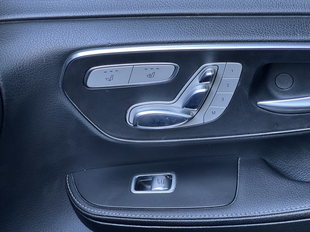 Mercedes-Benz V 250 4Matic LANG AVANTGARDE AMG LINE Burmester - سيارة: صور 4 Mercedes-Benz V 250 4Matic LANG AVANTGARDE AMG LINE Burmester - سيارة: صور 4