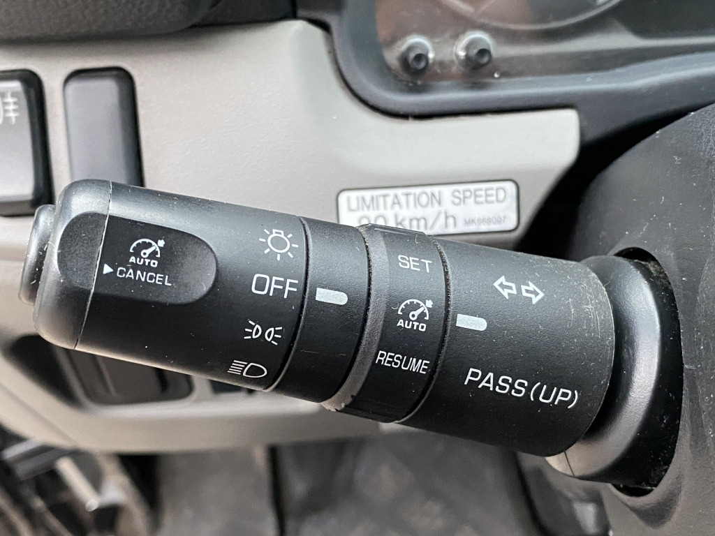 الشاسيه شاحنة Mitsubishi Fuso Canter 9C18 5,8mEuro6d Klima GetriebeDefekt: صور 14