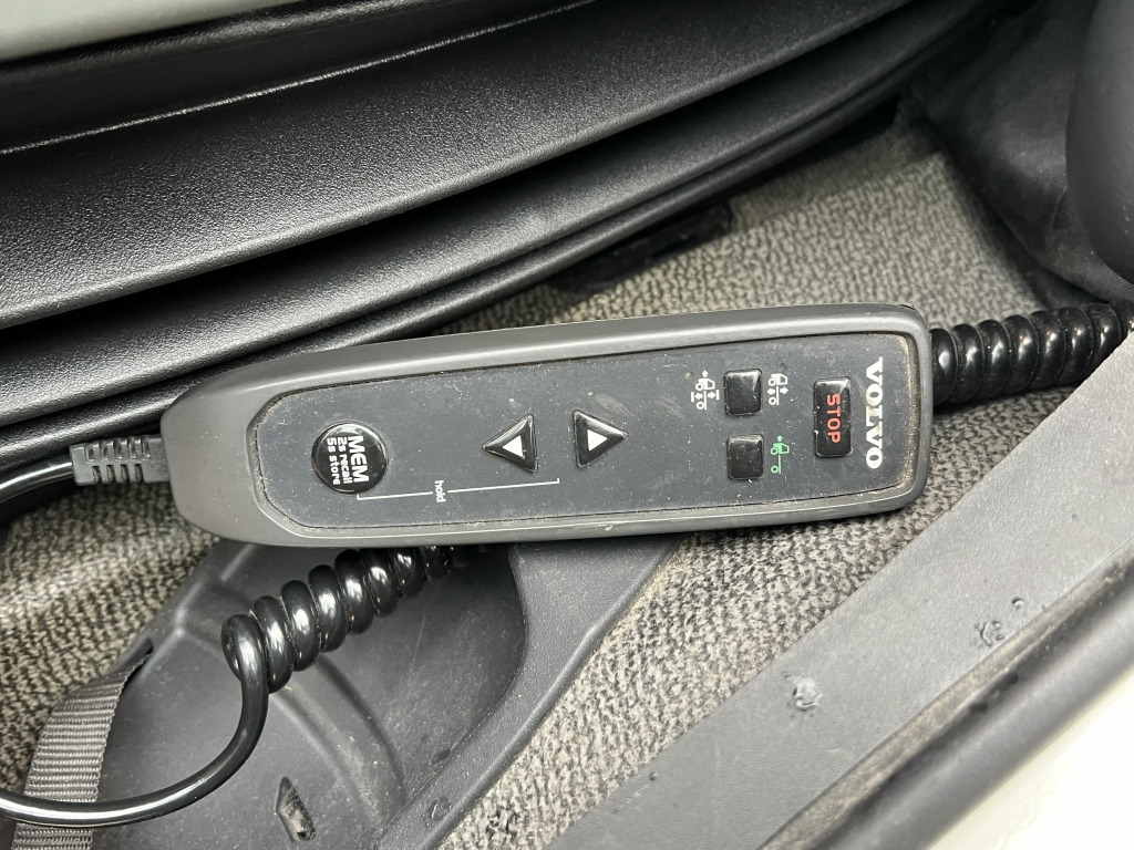 Volvo FL 260 7,2m LBW Klima Tempomat AHK Orig. 125'km - شاحنة ستارة: صور 5 Volvo FL 260 7,2m LBW Klima Tempomat AHK Orig. 125'km - شاحنة ستارة: صور 5