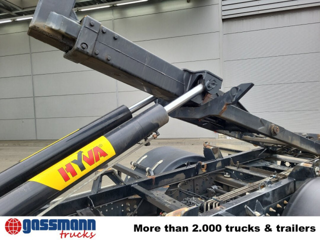 Iveco EuroCargo ML120E22 4x2, City-Abroller - شاحنة ذات الخطاف: صور 5 Iveco EuroCargo ML120E22 4x2, City-Abroller - شاحنة ذات الخطاف: صور 5