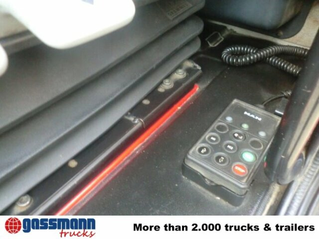 MAN L35 10.163 4x2 - بصندوق مغلق شاحنة: صور 3 MAN L35 10.163 4x2 - بصندوق مغلق شاحنة: صور 3
