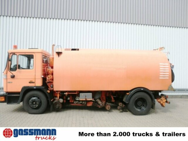 MAN M03 14.152 4x2, Schienenkehrmaschine - سياره كنس شوارع: صور 4 MAN M03 14.152 4x2, Schienenkehrmaschine - سياره كنس شوارع: صور 4