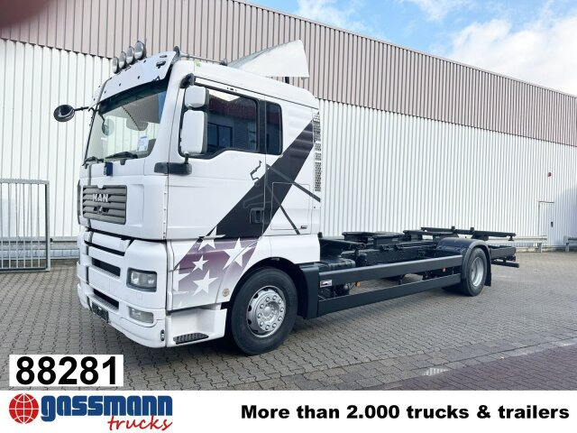MAN TGA 18.350 4x2 LL, Fahrschulausstattung - بصندوق مغلق شاحنة: صور 1 MAN TGA 18.350 4x2 LL, Fahrschulausstattung - بصندوق مغلق شاحنة: صور 1
