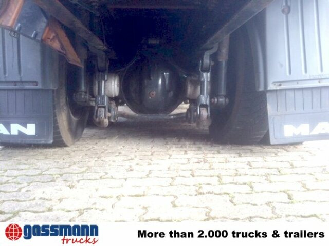 MAN TGA 26.413 BB 6x4 Kran Heckkran Jonsered 1020 - شاحنة قطع الأشجار, شاحنة كرين: صور 4 MAN TGA 26.413 BB 6x4 Kran Heckkran Jonsered 1020 - شاحنة قطع الأشجار, شاحنة كرين: صور 4