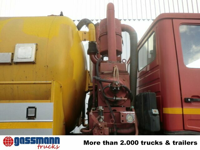 MORO SPA Saugaufbau ca. 14m³, Kippbar - صهريج حاوية: صور 5 MORO SPA Saugaufbau ca. 14m³, Kippbar - صهريج حاوية: صور 5