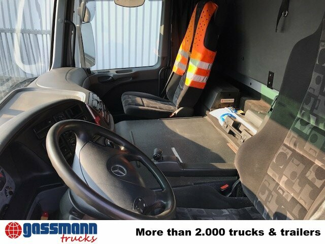 Mercedes-Benz Actros 1841 L 4x2, Esterer Tankaufbau ca. - شاحنة صهريج: صور 5 Mercedes-Benz Actros 1841 L 4x2, Esterer Tankaufbau ca. - شاحنة صهريج: صور 5
