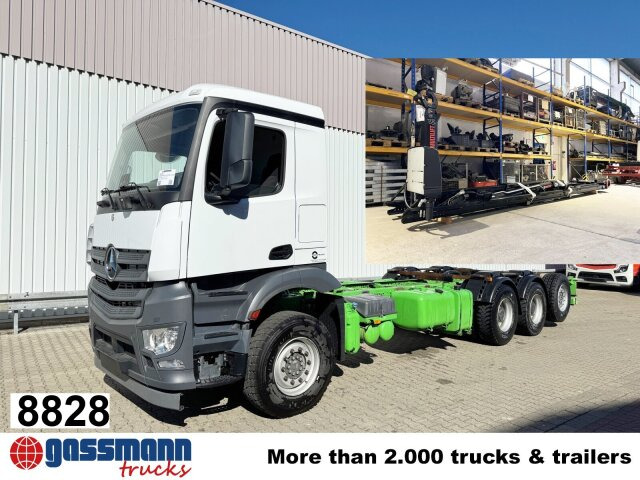 Mercedes-Benz Arocs 3242/48 LK 8x4/4, Lenk-/Liftachse - شاحنة ذات الخطاف: صور 1 Mercedes-Benz Arocs 3242/48 LK 8x4/4, Lenk-/Liftachse - شاحنة ذات الخطاف: صور 1