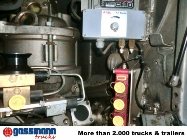 Mercedes-Benz SK 1824 L 4x2, Esterer Tankaufbau ca. 13.100l, 2 - شاحنة صهريج: صور 3 Mercedes-Benz SK 1824 L 4x2, Esterer Tankaufbau ca. 13.100l, 2 - شاحنة صهريج: صور 3