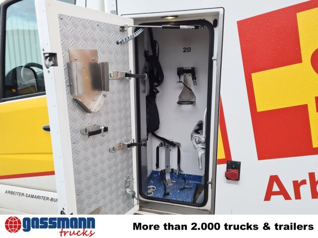 Mercedes-Benz Sprinter 516 CDI 4x2, Rettungswagen - فان: صور 4 Mercedes-Benz Sprinter 516 CDI 4x2, Rettungswagen - فان: صور 4