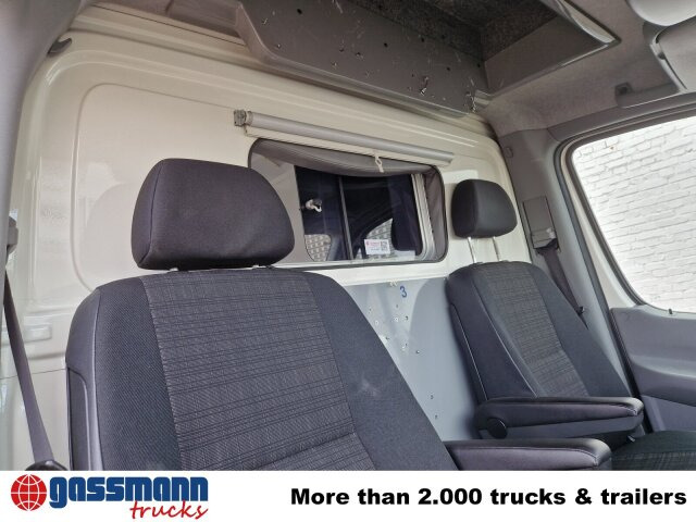 Mercedes-Benz Sprinter 516 CDI 4x2, Rettungswagen - فان: صور 5 Mercedes-Benz Sprinter 516 CDI 4x2, Rettungswagen - فان: صور 5