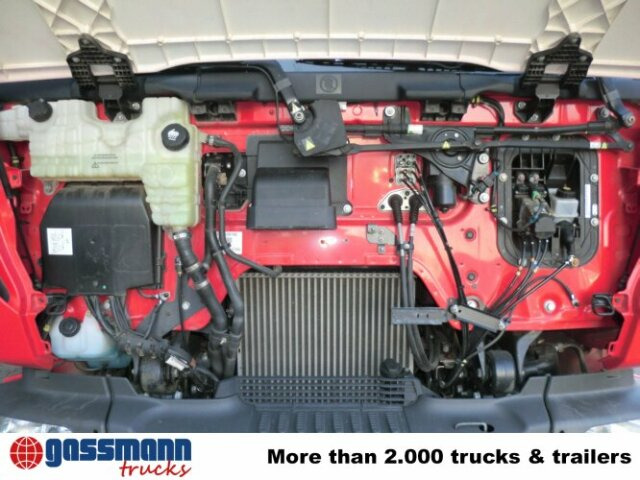 Renault Midlum 220 DXi 4x2 - شاحنة ذات الخطاف: صور 5 Renault Midlum 220 DXi 4x2 - شاحنة ذات الخطاف: صور 5