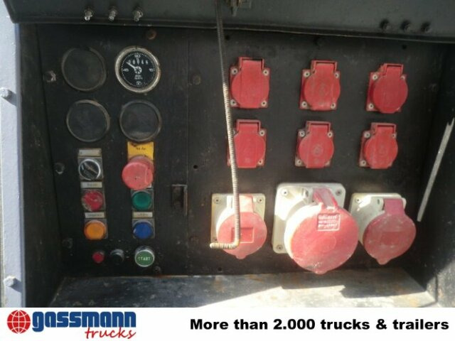 Tank-Aufbauauf Wunsch mit Separatmotor, - صهريج حاوية: صور 2 Tank-Aufbauauf Wunsch mit Separatmotor, - صهريج حاوية: صور 2