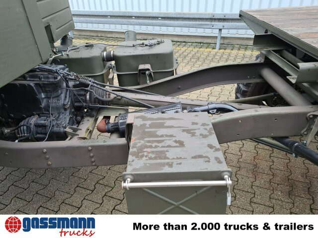 Unimog 404 4x4 S Cabrio, Benziner - سيارة بلدية: صور 3 Unimog 404 4x4 S Cabrio, Benziner - سيارة بلدية: صور 3