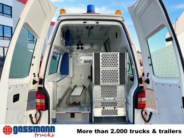 Volkswagen T5 2.5 TDI 4x2, Krankenwagen - سيارة إسعاف: صور 2 Volkswagen T5 2.5 TDI 4x2, Krankenwagen - سيارة إسعاف: صور 2