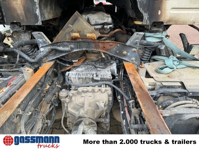 قلابات Volvo FM 380 6x4 R mit Brandschaden: صور 10