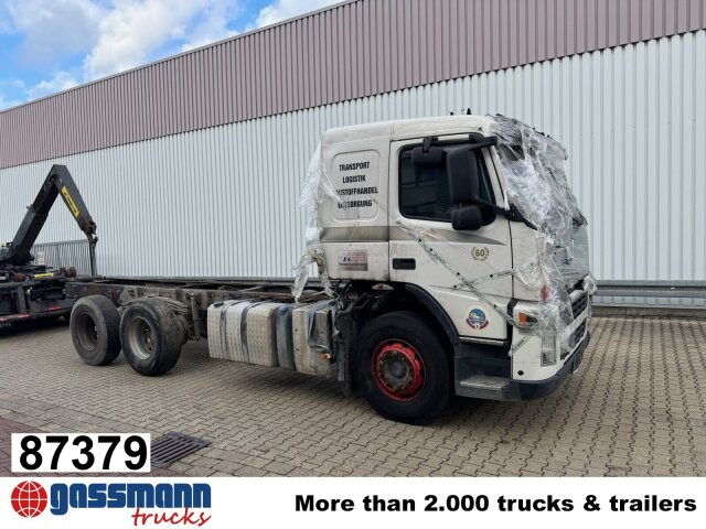Volvo FM 380 6x4 R mit Brandschaden - قلابات: صور 1 Volvo FM 380 6x4 R mit Brandschaden - قلابات: صور 1