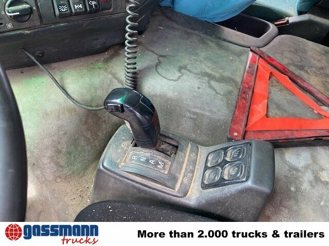 Volvo FM12-420 4x2 mit Heckkran Jonsered 1090, - قلابات, شاحنة كرين: صور 5 Volvo FM12-420 4x2 mit Heckkran Jonsered 1090, - قلابات, شاحنة كرين: صور 5
