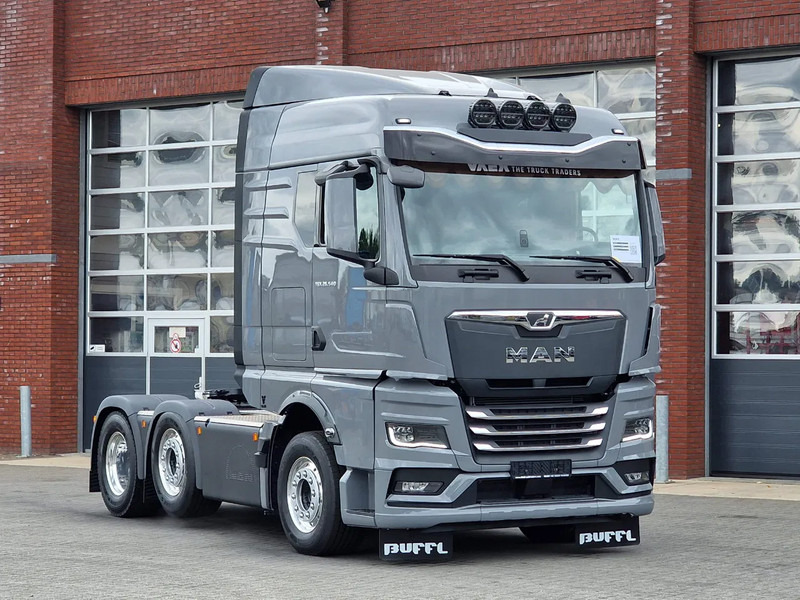 MAN TGX 26.540 6x2/4 - New - Retarder - PTO - Custom exterior - Chassis cover - NEW - شاحنة جرار: صور 1 MAN TGX 26.540 6x2/4 - New - Retarder - PTO - Custom exterior - Chassis cover - NEW - شاحنة جرار: صور 1