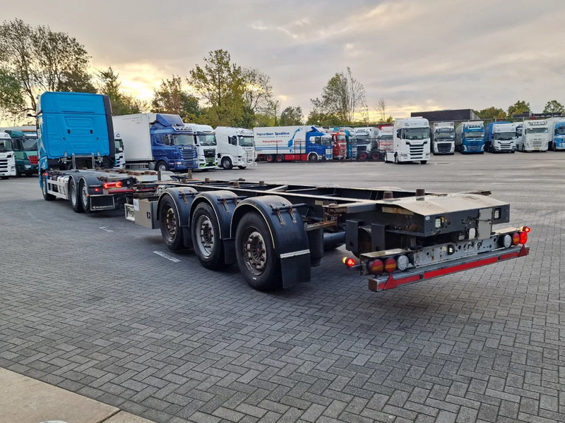 Mercedes-Benz Actros 2553 6x2 - BDF - Retarder - 4.90 WB - Full air + Fliegl trailer 2017 - شاحنات الحاويات / جسم علوي قابل للتغيير شاحنة: صور 5 Mercedes-Benz Actros 2553 6x2 - BDF - Retarder - 4.90 WB - Full air + Fliegl trailer 2017 - شاحنات الحاويات / جسم علوي قابل للتغيير شاحنة: صور 5