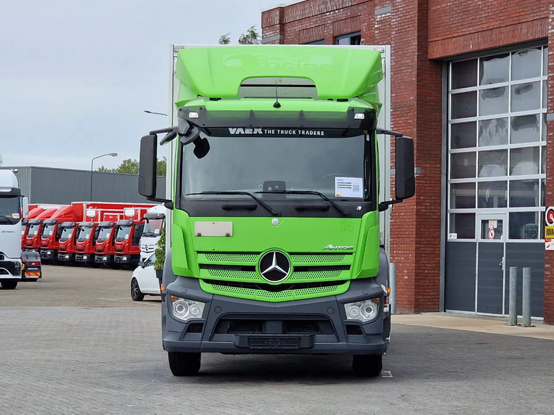 Mercedes-Benz Antos 1827 4x2 - Ekeri box with side doors - Loadlift - 5.50 WB - بصندوق مغلق شاحنة: صور 2 Mercedes-Benz Antos 1827 4x2 - Ekeri box with side doors - Loadlift - 5.50 WB - بصندوق مغلق شاحنة: صور 2