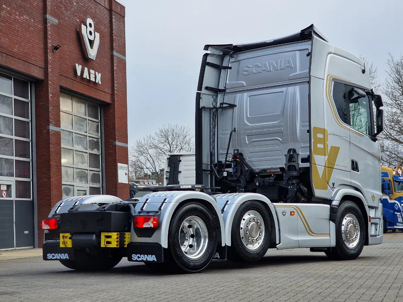 جديد شاحنة جرار Scania 660S V8 NGS Highline 6x2/4 - New - Full spec - Retarder - Night clima - Led - Leather - Navi: صور 7