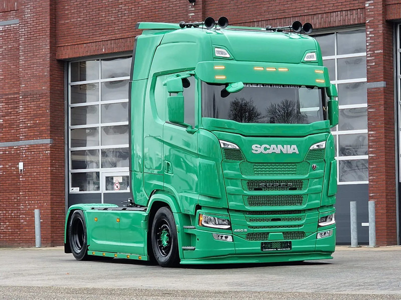 Scania S460 Highline 4x2 - NEW - Full spec - Custom exterior - Full air - Retarder - Show truck - شاحنة جرار: صور 1 Scania S460 Highline 4x2 - NEW - Full spec - Custom exterior - Full air - Retarder - Show truck - شاحنة جرار: صور 1