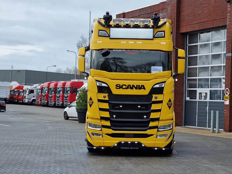 Scania S500 NGS Highline 4x2 - PTO/Hydraulic - Retarder - 2x tank - Leather - Led - شاحنة جرار: صور 2 Scania S500 NGS Highline 4x2 - PTO/Hydraulic - Retarder - 2x tank - Leather - Led - شاحنة جرار: صور 2