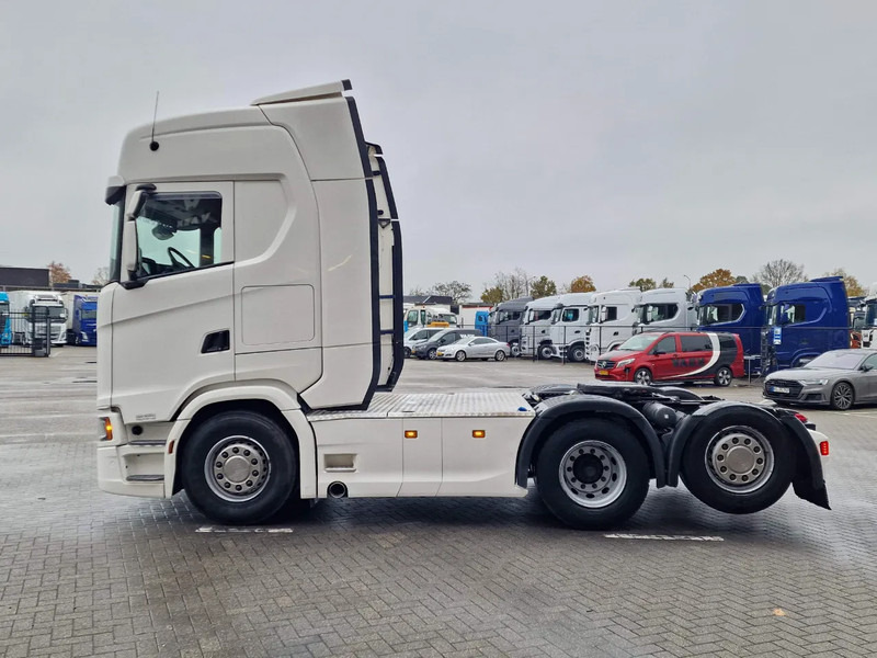 Scania S500 NGS Highline 6x2 - Retarder - PTO/Hydraulic - Full air - Leather - Led - شاحنة جرار: صور 4 Scania S500 NGS Highline 6x2 - Retarder - PTO/Hydraulic - Full air - Leather - Led - شاحنة جرار: صور 4
