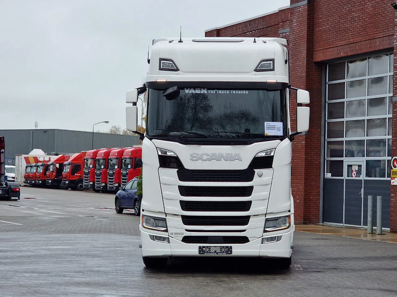 Scania S500 NGS Highline 6x2 - Retarder - PTO/Hydraulic - Full air - Leather - Led - شاحنة جرار: صور 2 Scania S500 NGS Highline 6x2 - Retarder - PTO/Hydraulic - Full air - Leather - Led - شاحنة جرار: صور 2