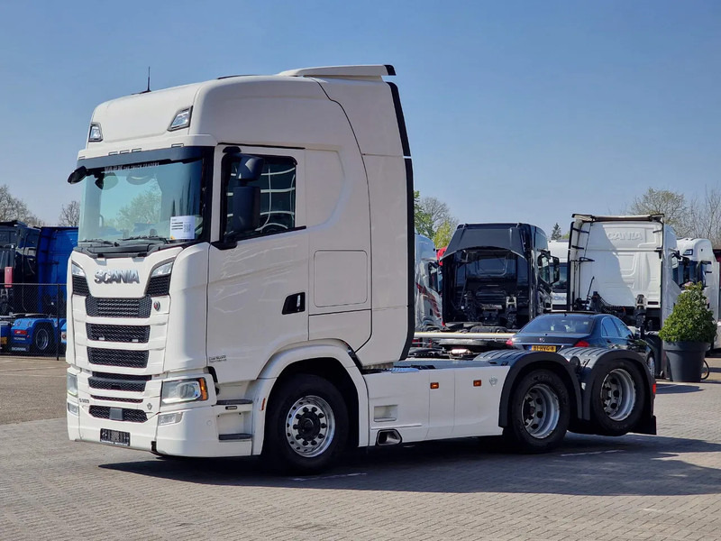 Scania S580 V8 NGS Highline 6x2 - Retarder - Full air - 3.15 WB - Navi - Led - شاحنة جرار: صور 3 Scania S580 V8 NGS Highline 6x2 - Retarder - Full air - 3.15 WB - Navi - Led - شاحنة جرار: صور 3