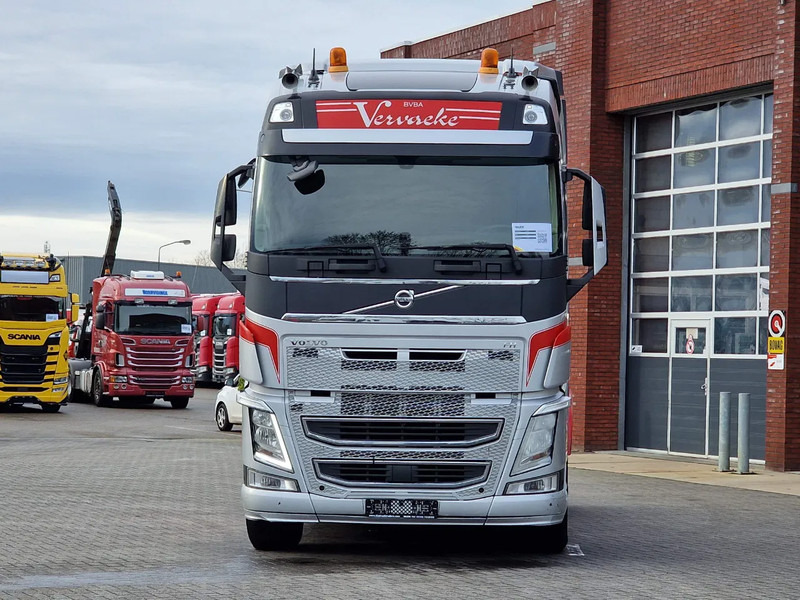 Volvo FH 13.460 Globetrotter 4x2 - PTO/Hydraulic - 2x tank - Steel/Air - شاحنة جرار: صور 2 Volvo FH 13.460 Globetrotter 4x2 - PTO/Hydraulic - 2x tank - Steel/Air - شاحنة جرار: صور 2