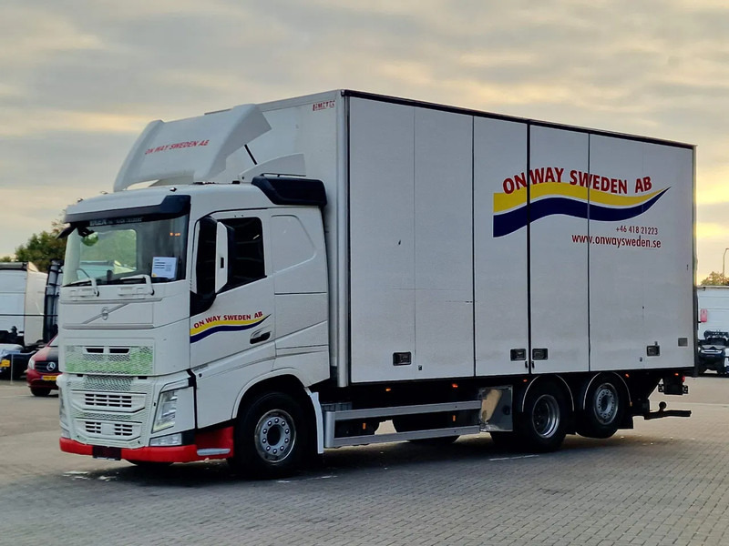 Volvo FH 13.460 lowroof 6x2 - Box with Sidedoors - 480 WB - Full air - بصندوق مغلق شاحنة: صور 3 Volvo FH 13.460 lowroof 6x2 - Box with Sidedoors - 480 WB - Full air - بصندوق مغلق شاحنة: صور 3