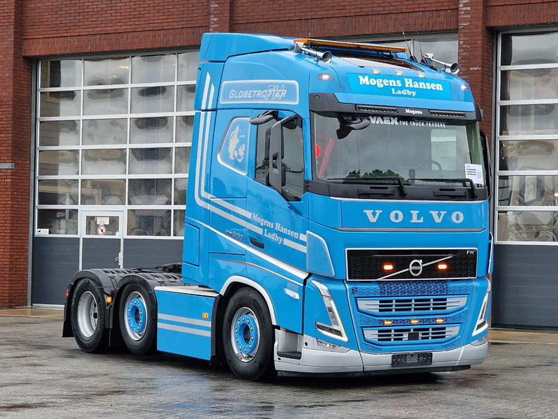 Volvo FH 13.500 Globetrotter 6x2 - I Save - PTO/hydraulics - Full air - Custom interior - شاحنة جرار: صور 1 Volvo FH 13.500 Globetrotter 6x2 - I Save - PTO/hydraulics - Full air - Custom interior - شاحنة جرار: صور 1