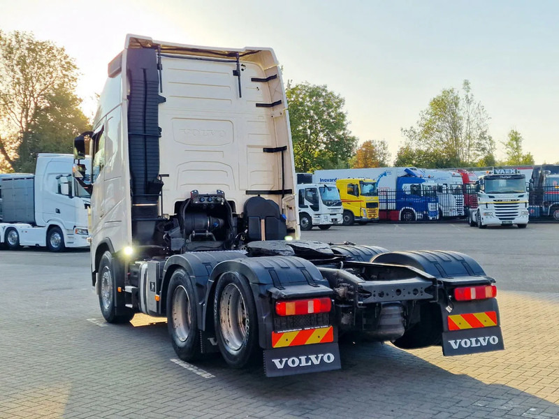 Volvo FH 13.500 Globetrotter XL 6x2 - Full air - 3.20 WB - MA VIN - Low KM - Leather - شاحنة جرار: صور 5 Volvo FH 13.500 Globetrotter XL 6x2 - Full air - 3.20 WB - MA VIN - Low KM - Leather - شاحنة جرار: صور 5