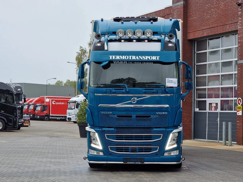 Volvo FH 13.540 Globetrotter 6x2 - Carrier Frigo- Hooks/Meat - Retarder - Full air - متساوي شاحنة: صور 2 Volvo FH 13.540 Globetrotter 6x2 - Carrier Frigo- Hooks/Meat - Retarder - Full air - متساوي شاحنة: صور 2