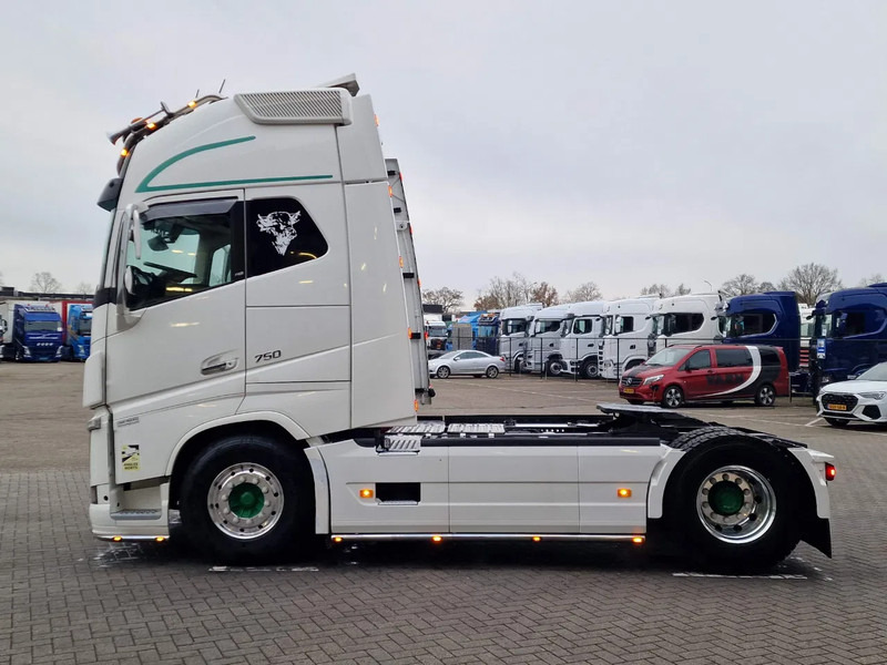 Volvo FH 16.750 Globetrotter XL 4x2 - Retarder - I parkcool - Full air - 2x tank - Full spec - شاحنة جرار: صور 5 Volvo FH 16.750 Globetrotter XL 4x2 - Retarder - I parkcool - Full air - 2x tank - Full spec - شاحنة جرار: صور 5