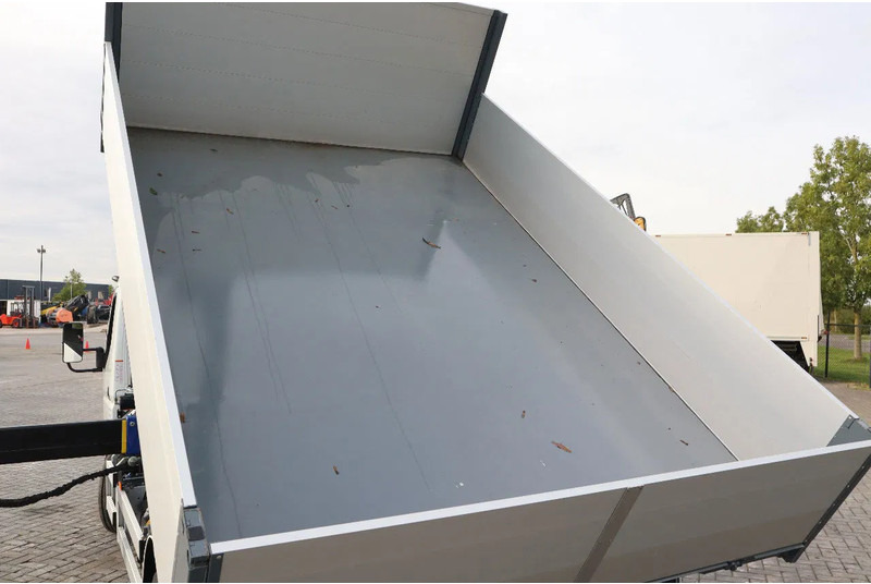 قلابات, شاحنة كرين FUSO 7C18 | 4X2 | 3-WAY TIPPER | PM 6.5 KRAN /CRANE: صور 14