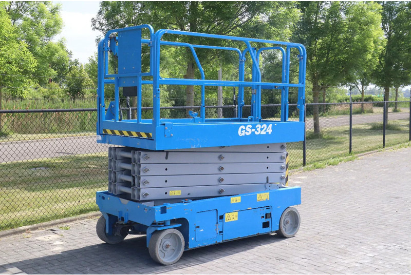 Genie GS-3246 | 12 METER | 318 KG - رافعات مقصية: صور 3 Genie GS-3246 | 12 METER | 318 KG - رافعات مقصية: صور 3
