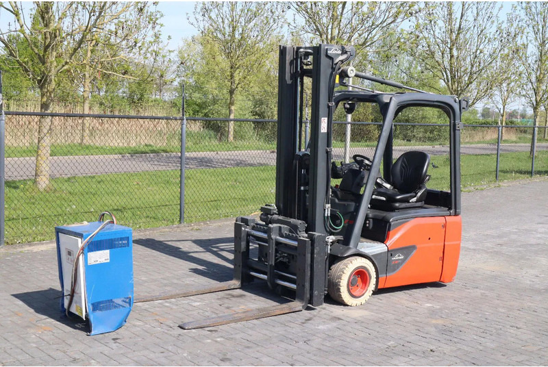 Linde E18 -02 | ROTATOR FORKS | SIDESHIFT - رافعة شوكية كهربائية: صور 2 Linde E18 -02 | ROTATOR FORKS | SIDESHIFT - رافعة شوكية كهربائية: صور 2