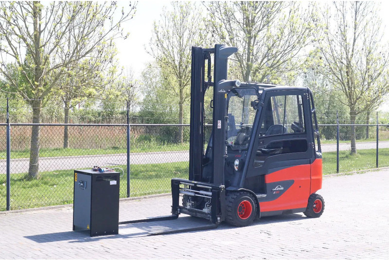 Linde E35 HL-01 | SIDESHIFT | POSITIONERS | LOW HOURS - رافعة شوكية كهربائية: صور 2 Linde E35 HL-01 | SIDESHIFT | POSITIONERS | LOW HOURS - رافعة شوكية كهربائية: صور 2