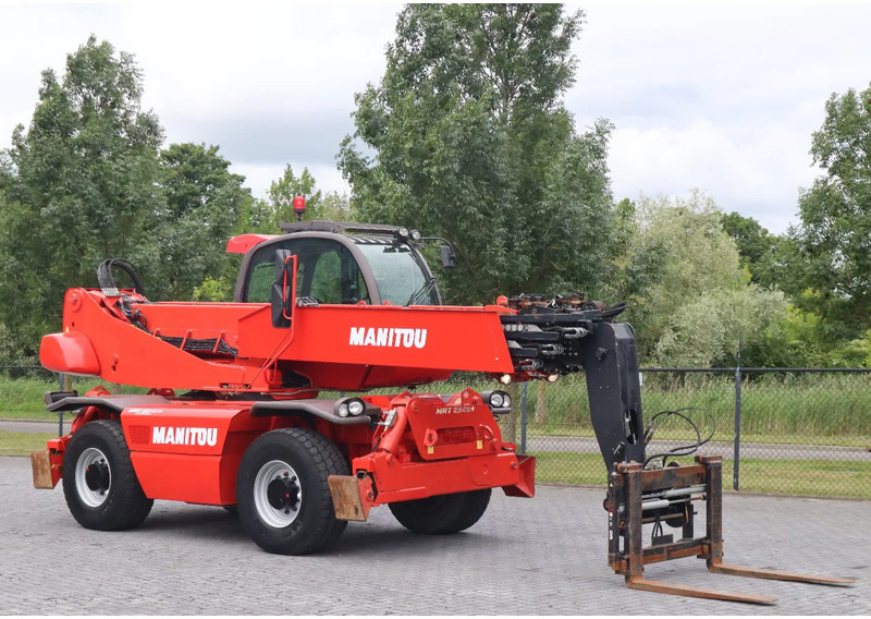 Manitou MRT 2540+ PRIVILEGE | HYDR. FORKS | REMOTE CTRL | PT1500 WINCH - لودر: صور 5 Manitou MRT 2540+ PRIVILEGE | HYDR. FORKS | REMOTE CTRL | PT1500 WINCH - لودر: صور 5