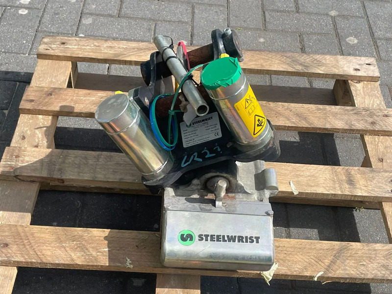 STEELWRIST TMX S30 -180HA | TILT QUICKCOUPLER | TILTING COUPLER | NEW - مُلحق الحفار الدوار - آلات البناء: صور 4 STEELWRIST TMX S30 -180HA | TILT QUICKCOUPLER | TILTING COUPLER | NEW - مُلحق الحفار الدوار - آلات البناء: صور 4