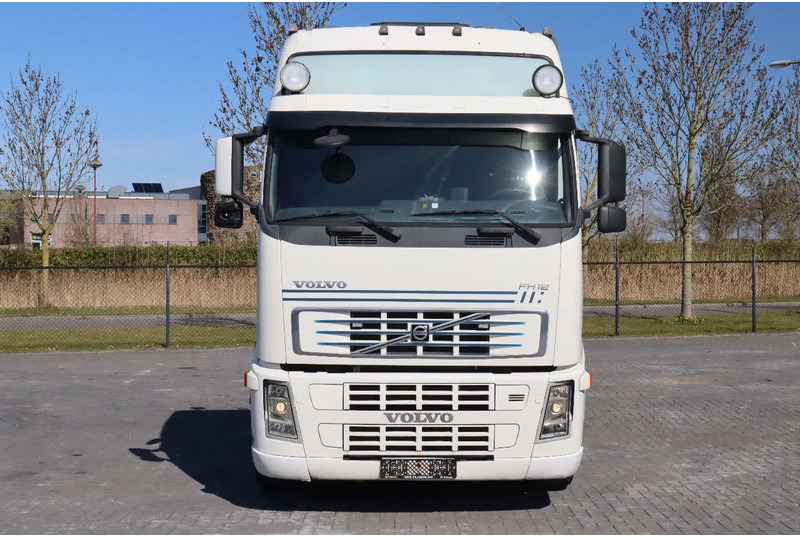 Volvo FH 460 | 6X2 | MANUAL | BDF | RETARDER | EURO 3 - الشاسيه شاحنة: صور 2 Volvo FH 460 | 6X2 | MANUAL | BDF | RETARDER | EURO 3 - الشاسيه شاحنة: صور 2