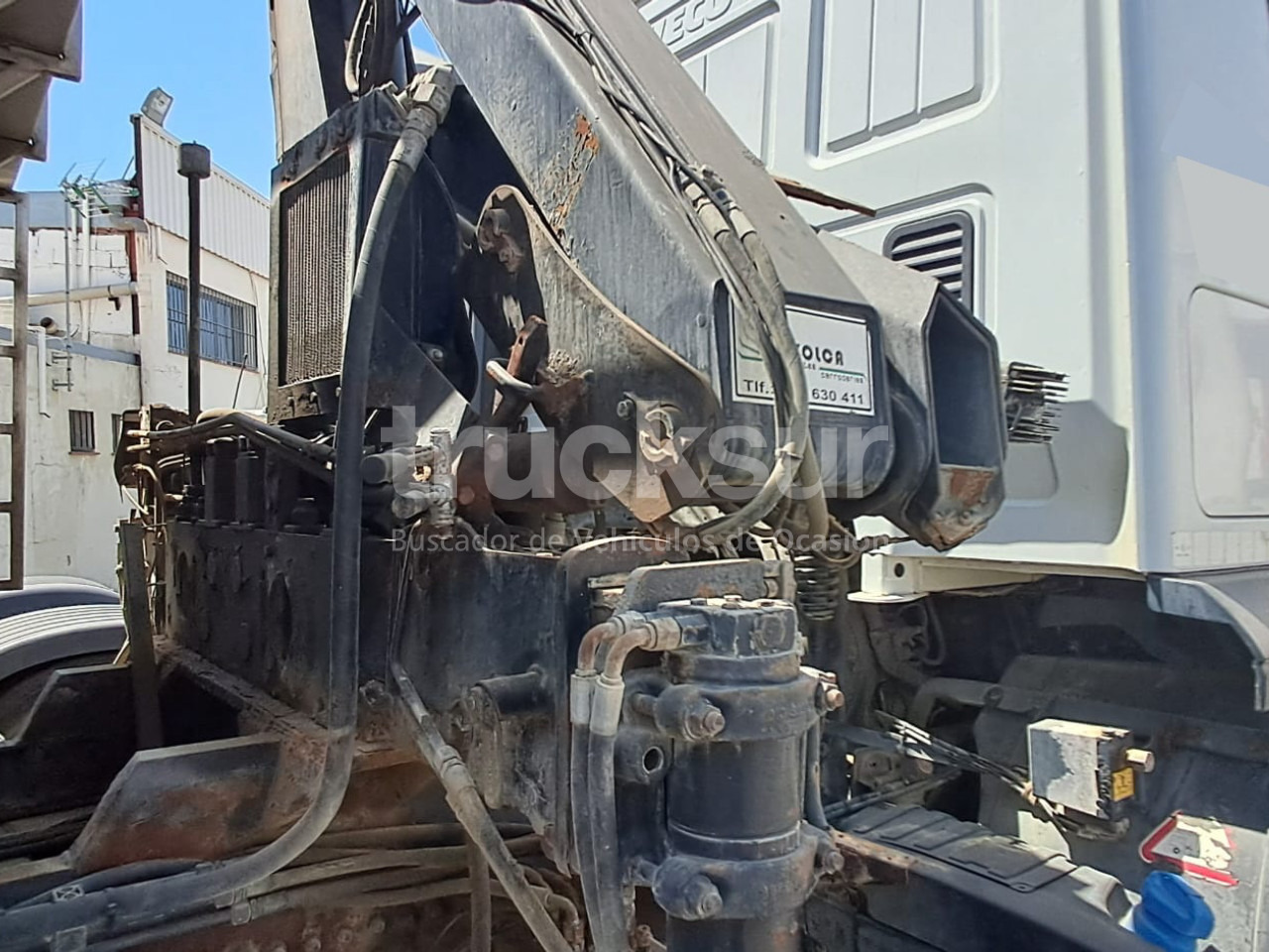 IVECO AT260SY/PS 360CV ejes 6x2*4 - قلابات, شاحنة كرين: صور 4 IVECO AT260SY/PS 360CV ejes 6x2*4 - قلابات, شاحنة كرين: صور 4