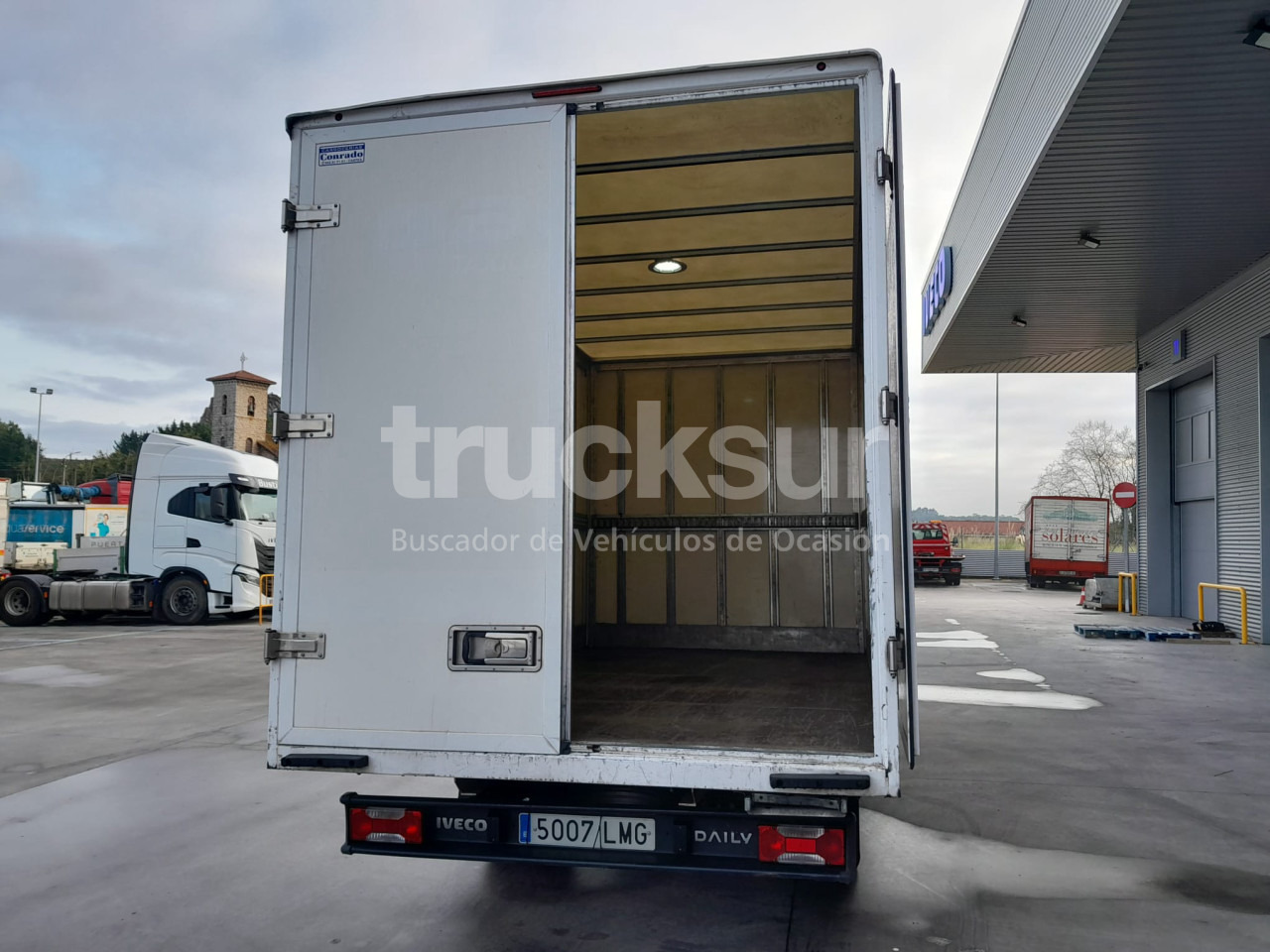 IVECO DAILY 35C16H - الشاحنات الصغيرة صندوق مغلق: صور 5 IVECO DAILY 35C16H - الشاحنات الصغيرة صندوق مغلق: صور 5